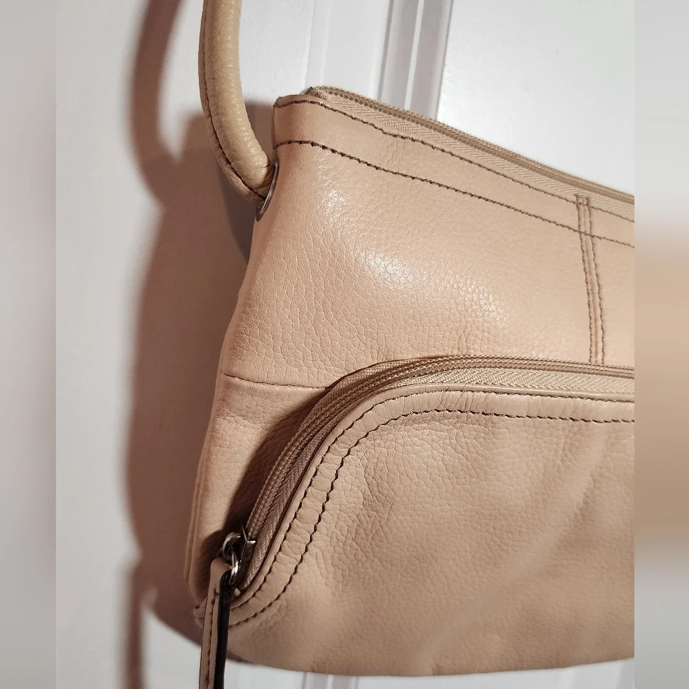Tignanello Elegant Cream Leather Crossbody Shoulder Bag